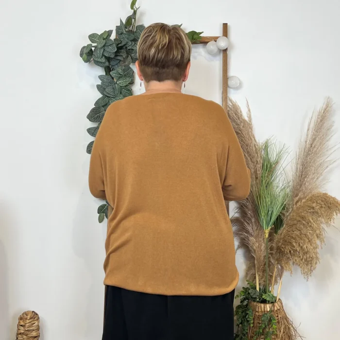 Pull femme manches chauve-souris « Jolies Formes » - camel - taille-unique-grande-taille