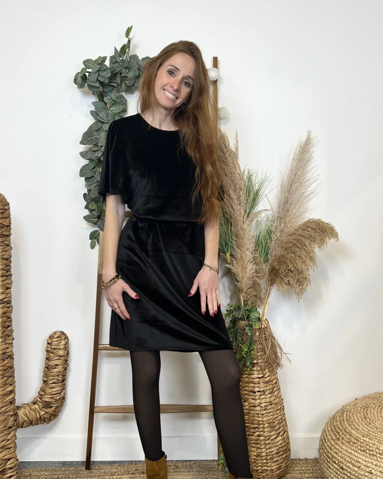 K685- Robe Panne de Velours (Tu) 🇮🇹 - noir - taille-unique