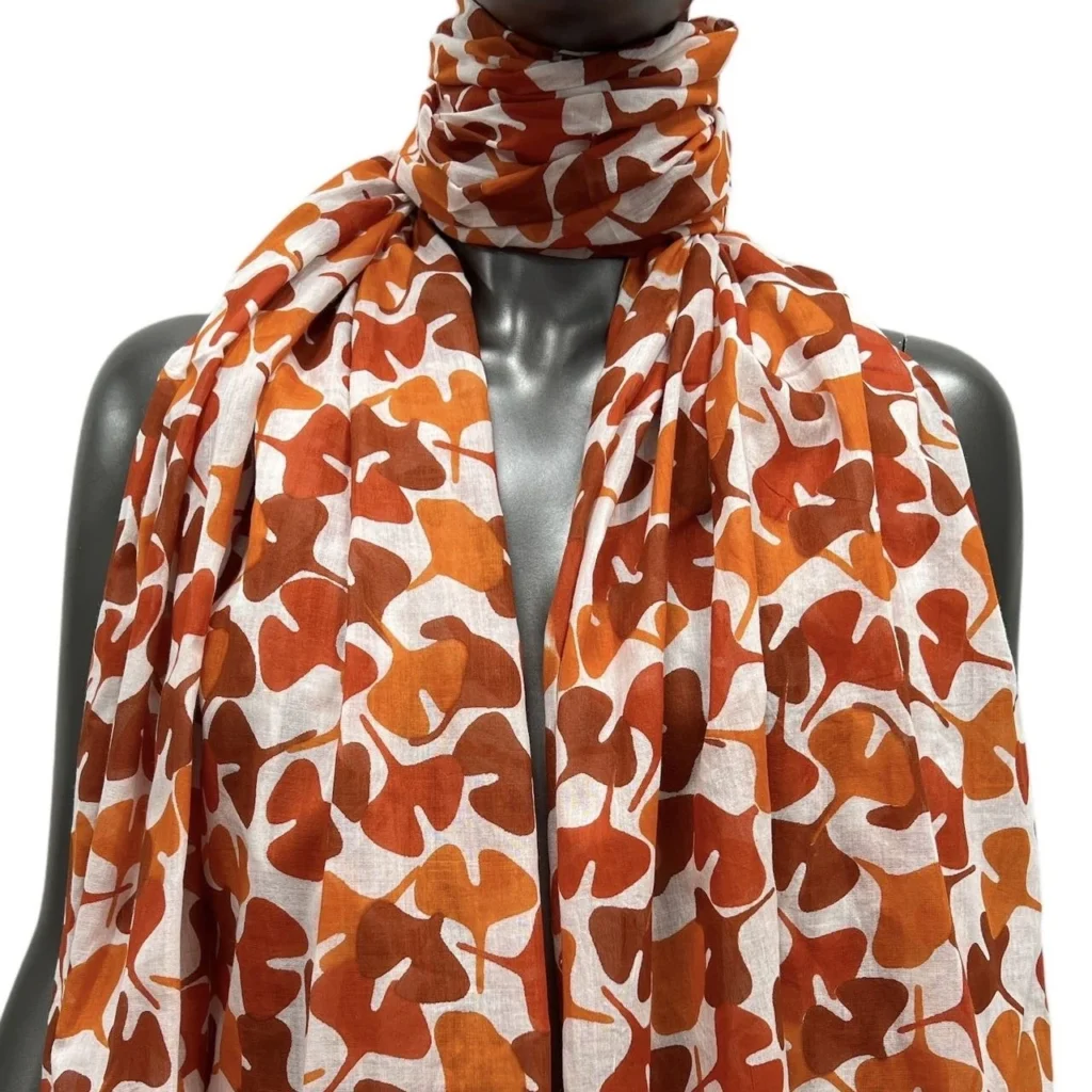 Y511- Foulard imprimé Gingko
