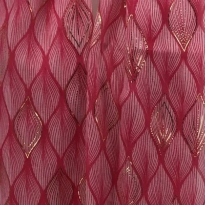 Y525- Foulard Feuilles détails dorés - fuchsia - sans-taille