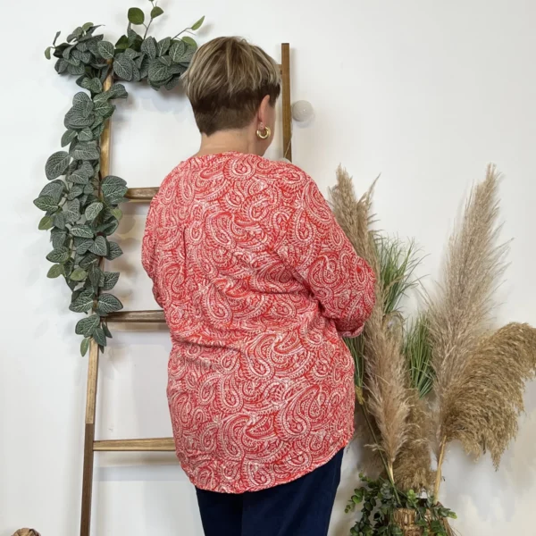 K818- Blouse «Cachemire » Christy (T44-T52) - rouge - 52