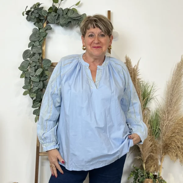 Z327- Blouse brodée coton (Gt) 🇮🇹 - bleu-ciel - taille-unique-grande-taille