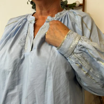 Z327- Blouse brodée coton (Gt) 🇮🇹 - bleu-ciel - taille-unique-grande-taille