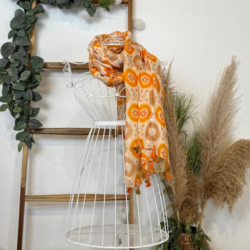Y521- Foulard Ethnique Pompons - orange-camel - sans-taille