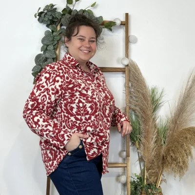 K604- Chemise imprimée baroque - rouge - 48