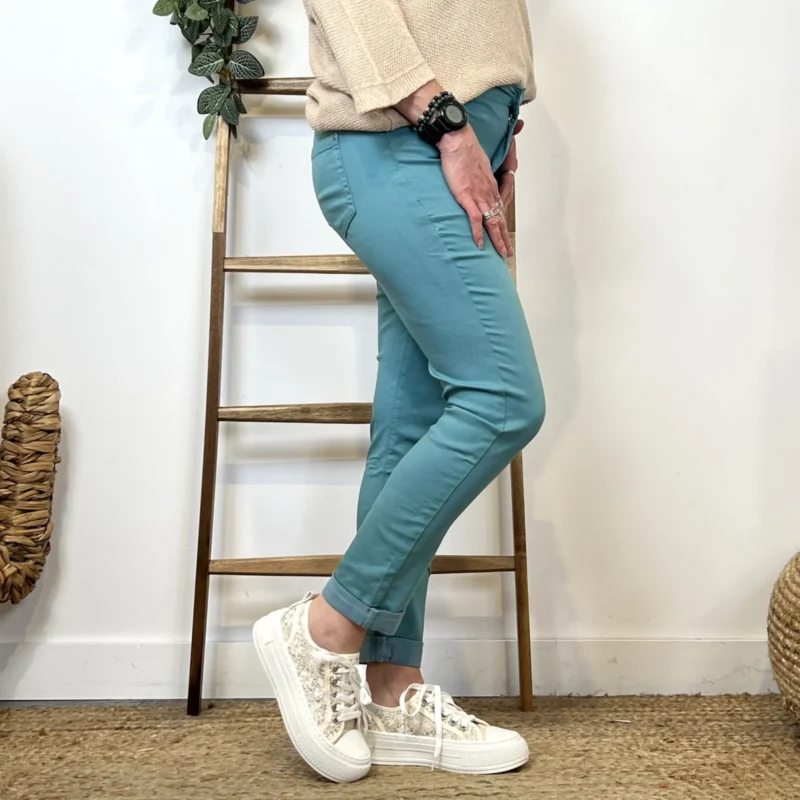 P099- Jean 7/8ème Voggo (T36-T44) - vert-celadon-fonce - 44