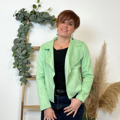 L549- Veste suédine à poches (Tu) 🇮🇹 - vert-pale - taille-unique