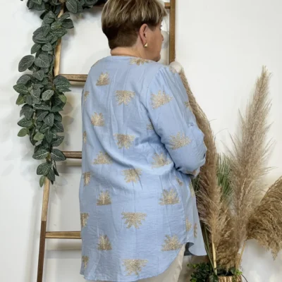 K820- Blouse brodée Christy (T44-T52) - bleu-ciel - 52