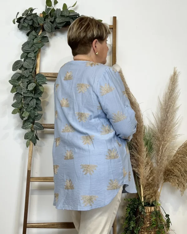 K820- Blouse brodée Christy (T44-T52) - bleu-ciel - 52