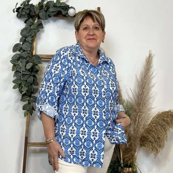 K548- Blouse Fleurie (T42-T46) - bleu-indigo - 46