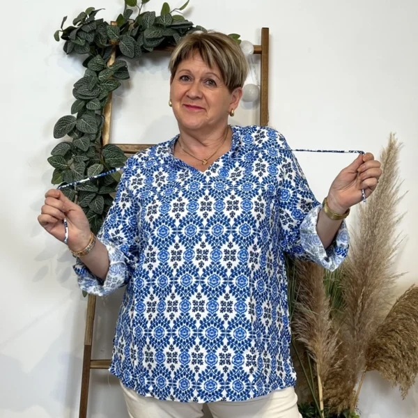 K548- Blouse Fleurie (T42-T46) - bleu-indigo - 46