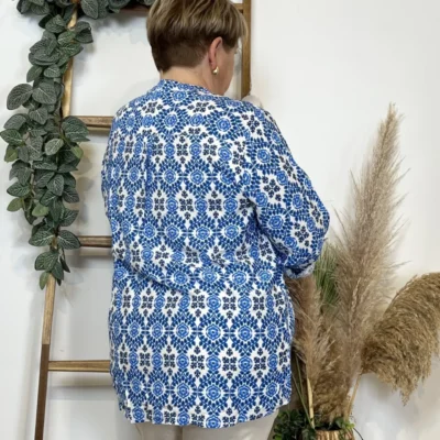 K548- Blouse Fleurie (T42-T46) - bleu-indigo - 46