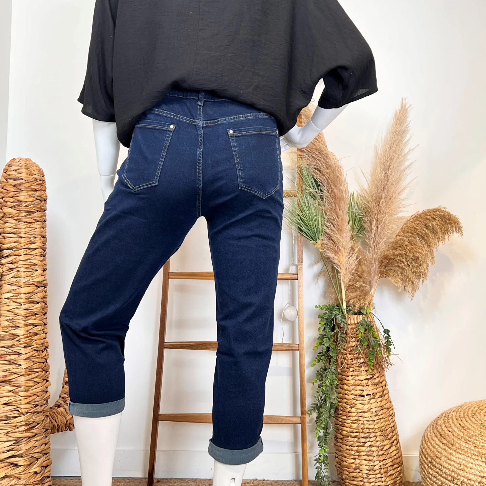 N022- Jean Mom Voggo (T42-T52) - brut - 50