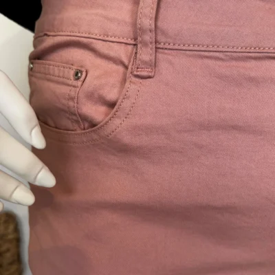 P090- Jean 7/8ème Voggo (T42-T50) - rose-poudre - 50