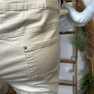 P103- Jean 7/8ème Voggo (T42-T50) - ecru - 50