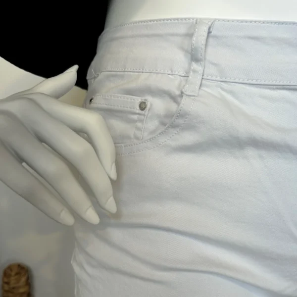 P088- Jean 7/8ème Voggo (T42-T50) - blanc - 50