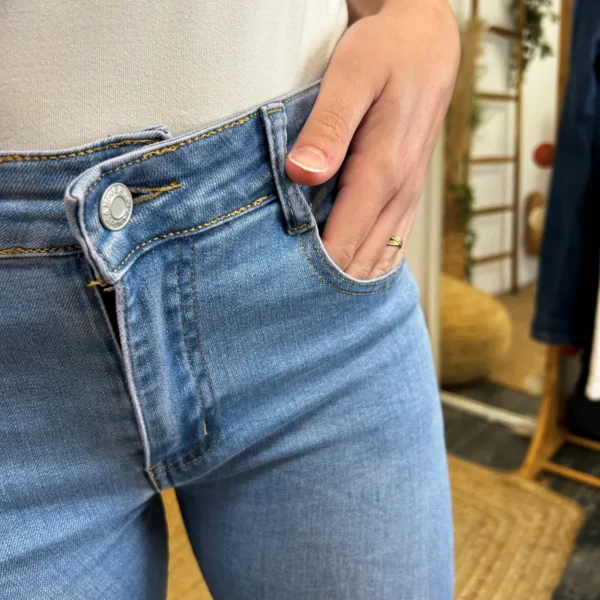 O601- Pantacourt Voggo (T36-T44) - denim - 44