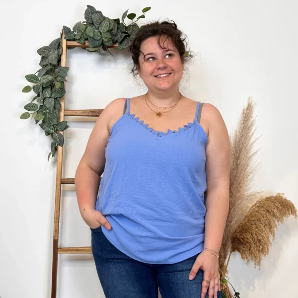 K947- Débardeur Christy (T44-T52) - bleu-ciel - 52