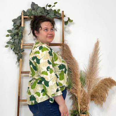 Z780- Tunique « Fleurs de Gingko » (T44-T52) - vert-anis - 52