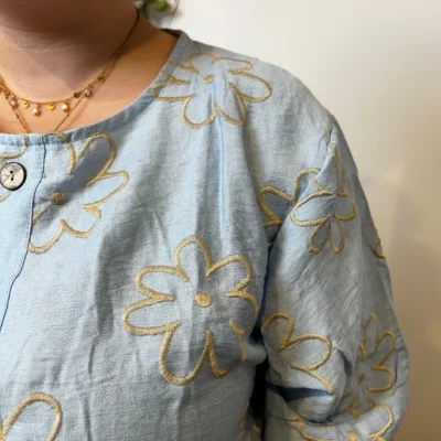 Z769- Tunique Christy Marguerites (T44-T52) - bleu-ciel - 52