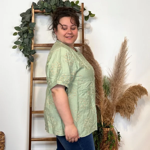 Z769- Tunique Christy Marguerites (T44-T52) - vert-celadon - 52