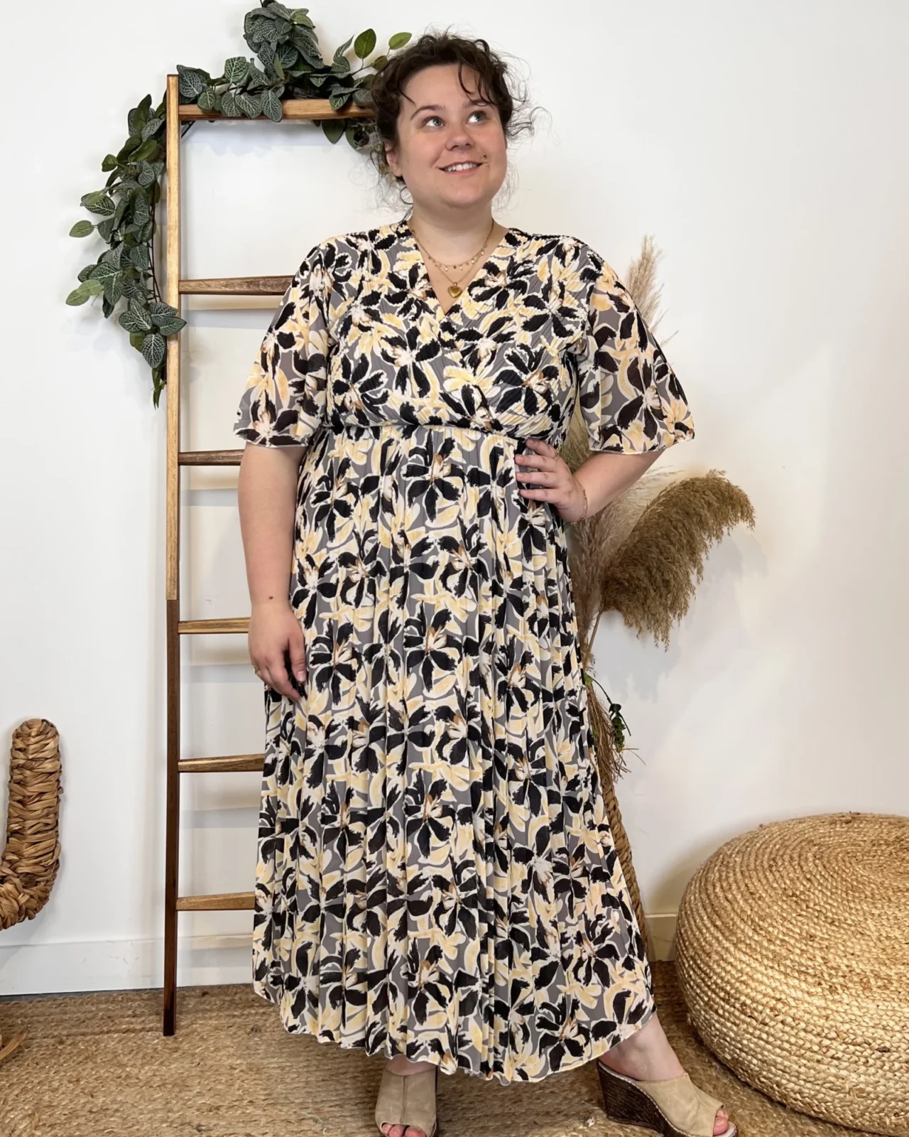 Z354- Robe Plissée Grande Taille "C'Mélodie"