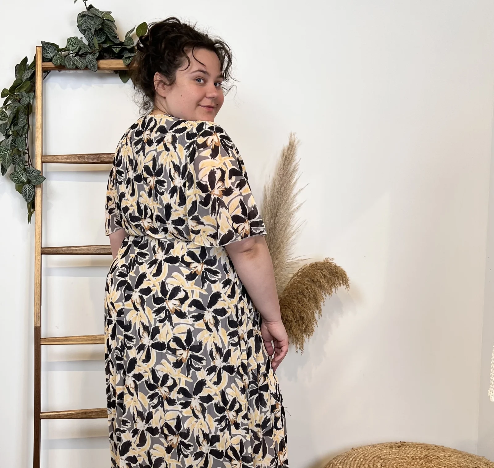 Z354- Robe Plissée Grande Taille "C'Mélodie"