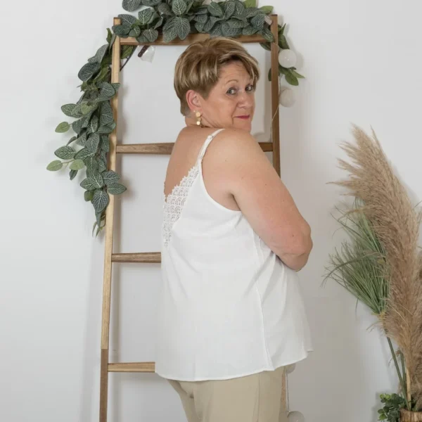 K233- Débardeur Maëlle dos brodé (T40-T48) - blanc - 48