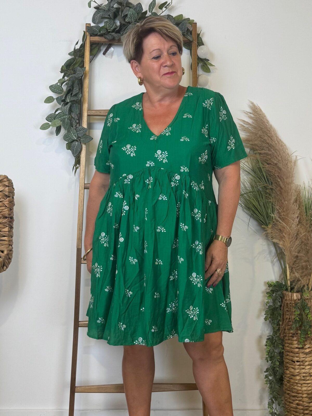 K286- Robe trapèze "Fleurettes" (T40-T48) - vert-bresil - 48