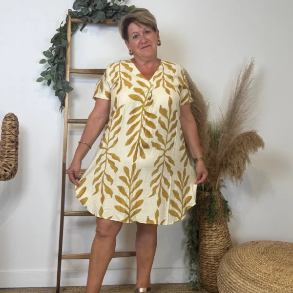 Z162- Robe Christy "Feuilles" (T44-T52) - moutarde - 52