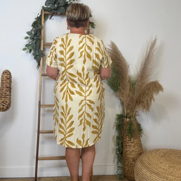 Z162- Robe Christy "Feuilles" (T44-T52) - moutarde - 52