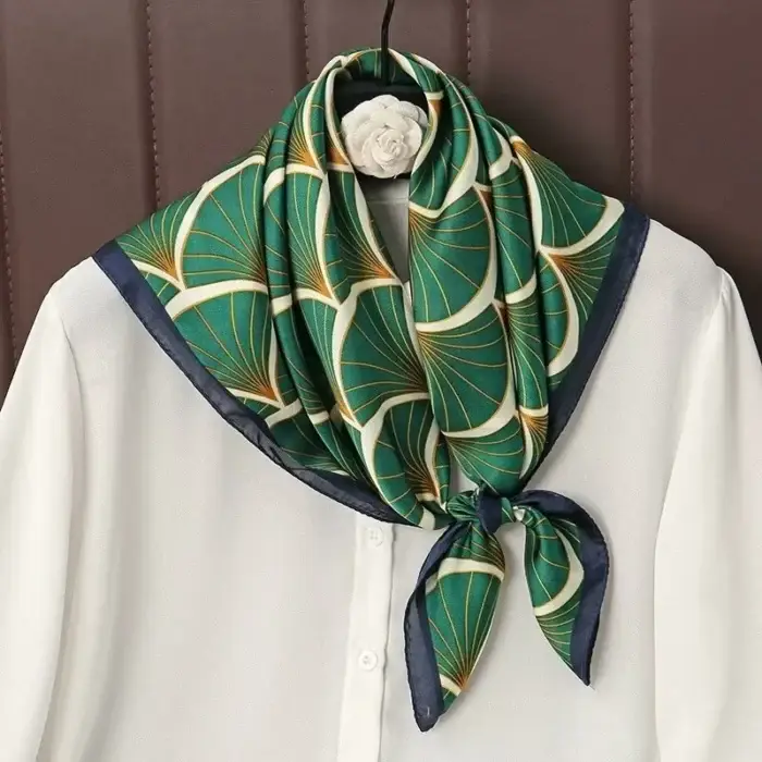 Carré touché soie - vert - sans-taille