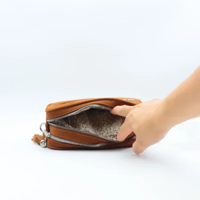 P387- Sac Zippé aspect Daim - marron - sans-taille