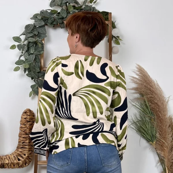 K108- Blouse "In April" - kaki - 40