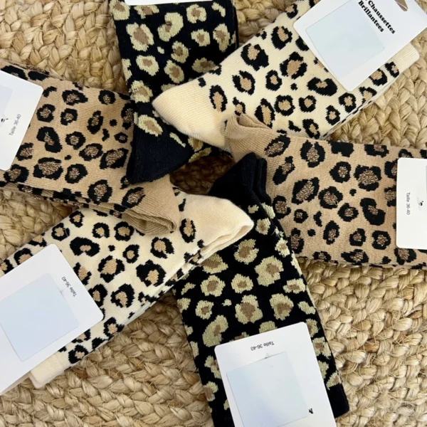 V308- Chaussettes "Léopard" - noir - taille-unique