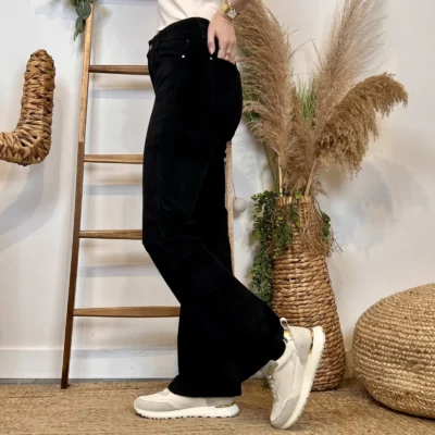 W136- Jean Bootcut Velours (T36-T44) - noir - 44