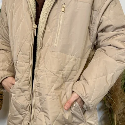 K033- Doudoune réversible à capuche - beige - 42