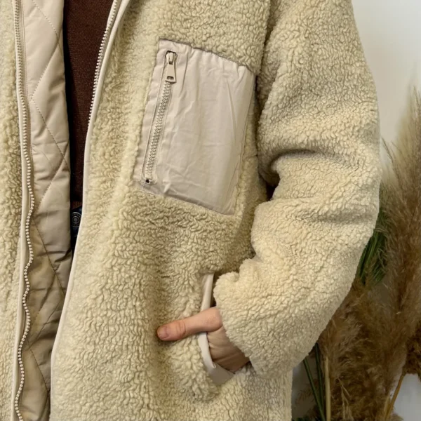 K033- Doudoune réversible à capuche - ecru - 42