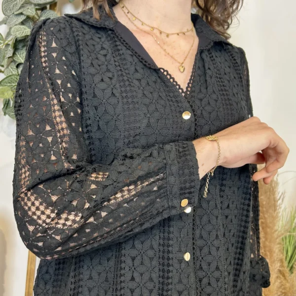 J881 - Blouse brodée (T36-T40) - noir - 48