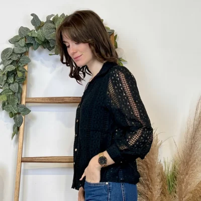 J881 - Blouse brodée (T36-T40) - noir - 48