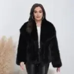 K007- Veste courte fausse fourrure