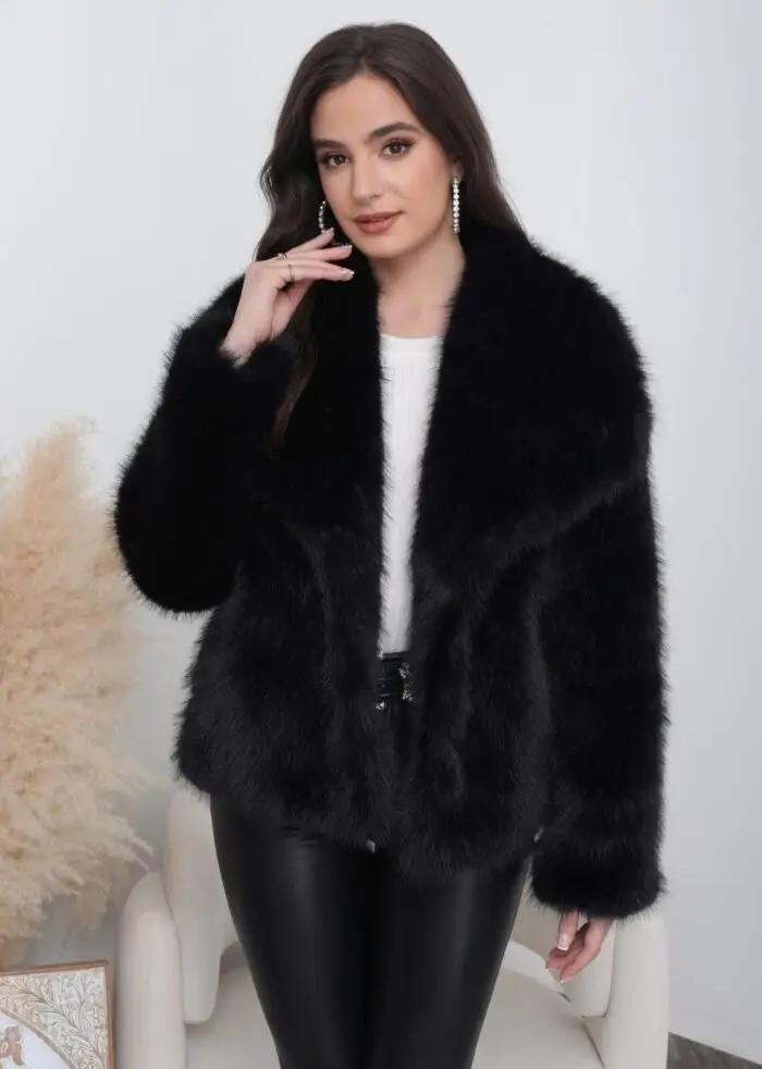 K007- Veste courte fausse fourrure