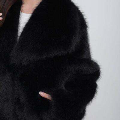 K007- Veste courte fausse fourrure