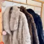 K007- Veste courte fausse fourrure