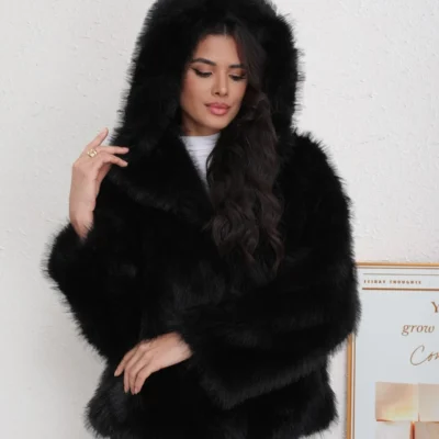 K004- Veste fausse fourrure capuche (T36-T44)