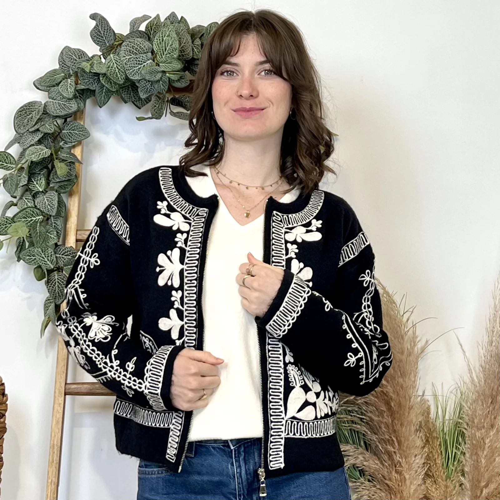 K001 - Veste brodée "Maëlle"