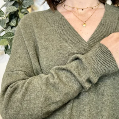 K010- Robe pull col V - kaki - taille-unique