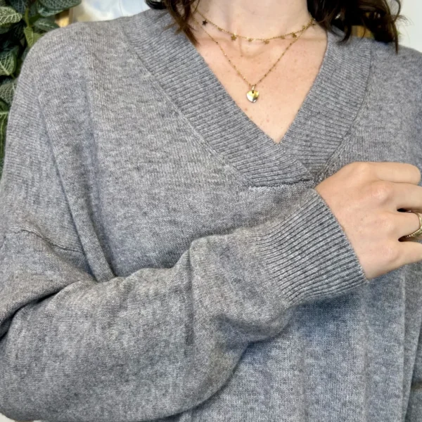 K010- Robe pull col V - gris - taille-unique