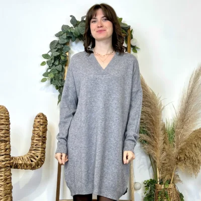 K010- Robe pull col V - gris - taille-unique