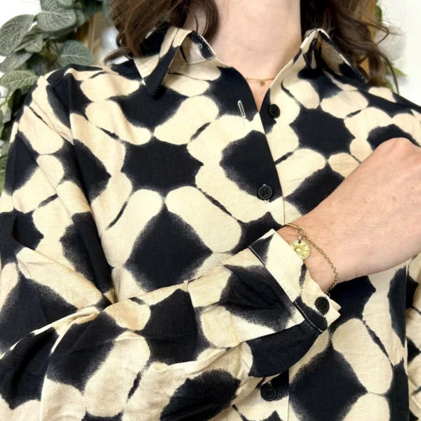 J940 - Robe chemise imprimée graphique - noir - 38